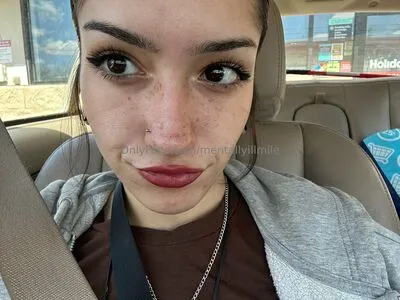 Mentallyillmile OnlyFans Leaked Free Thumbnail Picture - #DsjornJYIN