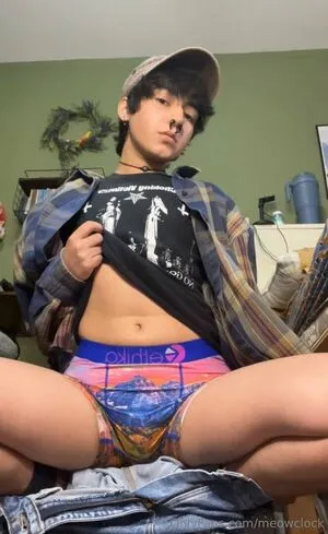 Meowclock OnlyFans Leaked Free Thumbnail Picture - #e4q96f3lAz