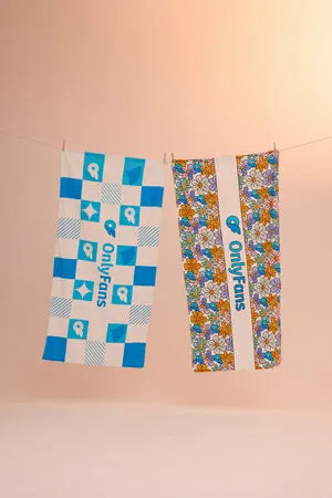 Merch OnlyFans Leaked Free Thumbnail Picture - #NY4h79H4qi