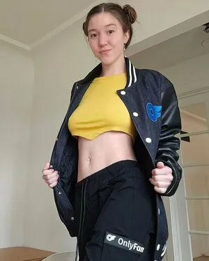 Merch OnlyFans Leaked Free Thumbnail Picture - #mC7TNw87hV