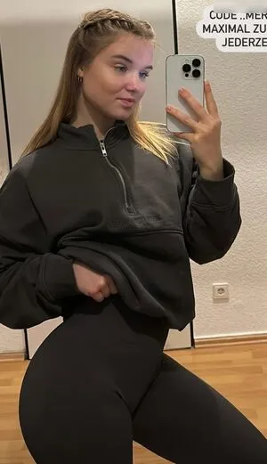 Merle Amlie OnlyFans Leaked Free Thumbnail Picture - #aUJ6sVP7Qn