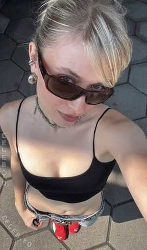 Merleperle OnlyFans Leaked Free Thumbnail Picture - #VqGc0gXEn2