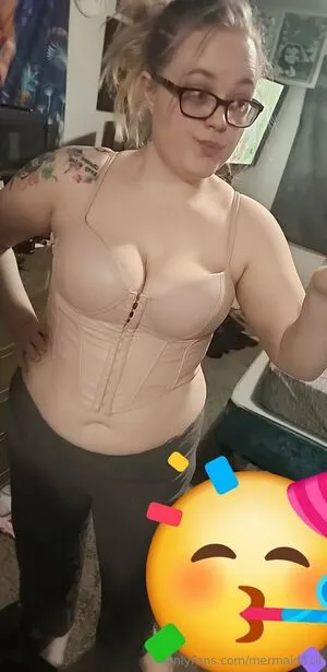 Mermaid414 OnlyFans Leaked Free Thumbnail Picture - #1GYGbuqEAf