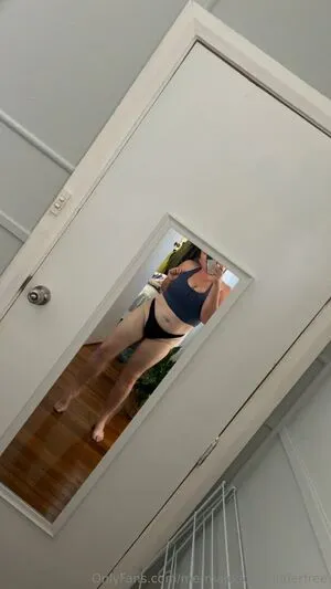 Mermaiddownunderfree OnlyFans Leaked Free Thumbnail Picture - #AkpEXcD8Uc