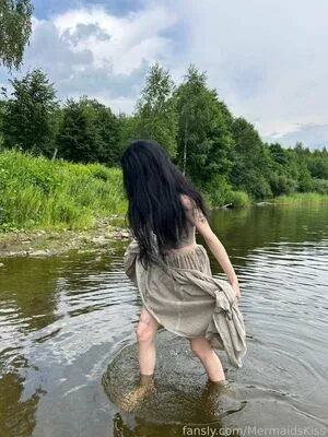 Mermaids Kiss OnlyFans Leaked Free Thumbnail Picture - #6anSfznzLe