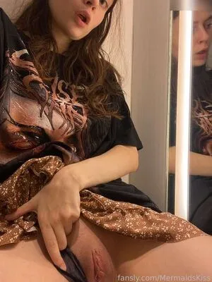 Mermaids Kiss OnlyFans Leaked Free Thumbnail Picture - #6yvHR14wfT