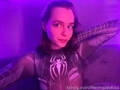 Mermaids Kiss OnlyFans Leaked Free Thumbnail Picture - #M9lAhfJmv9
