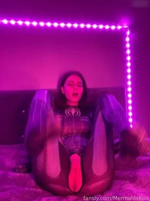 Mermaids Kiss OnlyFans Leaked Free Thumbnail Picture - #a6TL7ygHY0