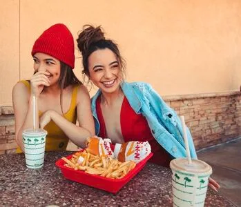 Merrell Twins OnlyFans Leaked Free Thumbnail Picture - #SEi8ZNe6Hs