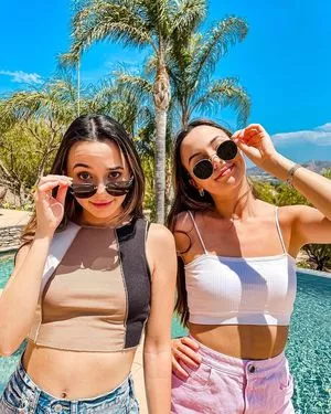 Merrell Twins OnlyFans Leaked Free Thumbnail Picture - #ViZ5wGfM56