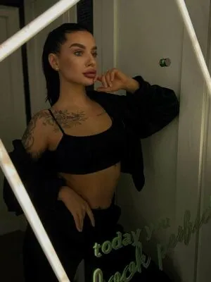 Merry OnlyFans Leaked Free Thumbnail Picture - #C09KYjdXl4