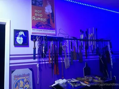 Merrygoroundsex OnlyFans Leaked Free Thumbnail Picture - #EMGSmnh4zf