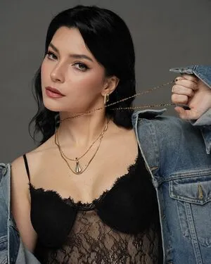 Merve Bolugur OnlyFans Leaked Free Thumbnail Picture - #V64DoLBDlk