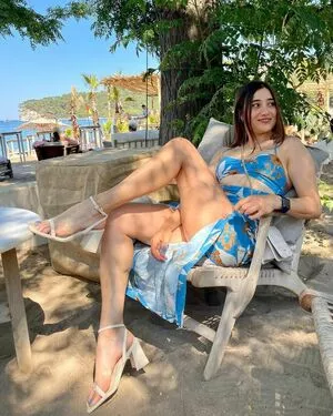 Merve Elmas OnlyFans Leaked Free Thumbnail Picture - #0nefHeFok0