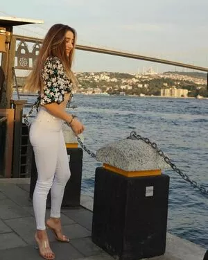 Merve Elmas OnlyFans Leaked Free Thumbnail Picture - #P7tmIOOjiV