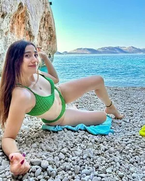 Merve Elmas OnlyFans Leaked Free Thumbnail Picture - #zNU28APSTJ