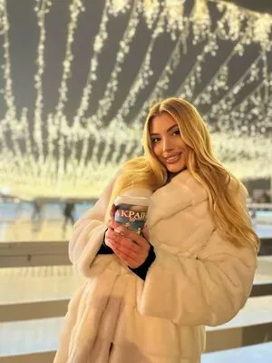 Metrevely OnlyFans Leaked Free Thumbnail Picture - #Ij5yfrnotV