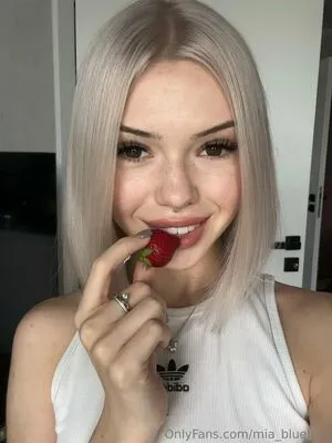 Mia Bluebird OnlyFans Leaked Free Thumbnail Picture - #5XiO2PT9GM