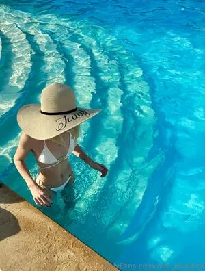 Mia Bluebird OnlyFans Leaked Free Thumbnail Picture - #9d7EkQV7VQ