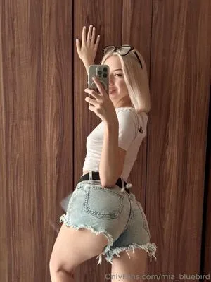 Mia Bluebird OnlyFans Leaked Free Thumbnail Picture - #pfczaKy66V