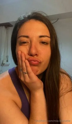Mia Brunette OnlyFans Leaked Free Thumbnail Picture - #c1JkHsoU9N