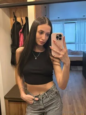Mia Evans OnlyFans Leaked Free Thumbnail Picture - #5Yv0CcuC63