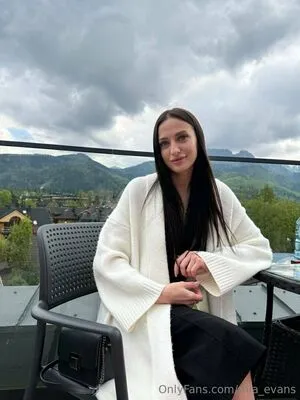 Mia Evans OnlyFans Leaked Free Thumbnail Picture - #93eTA7N2TF