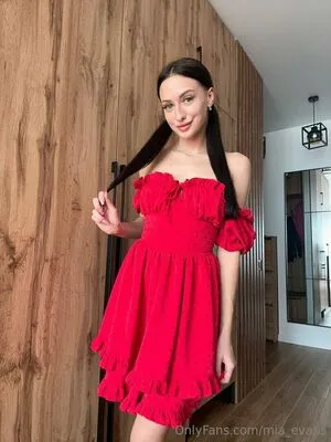 Mia Evans OnlyFans Leaked Free Thumbnail Picture - #I92JupbG5I