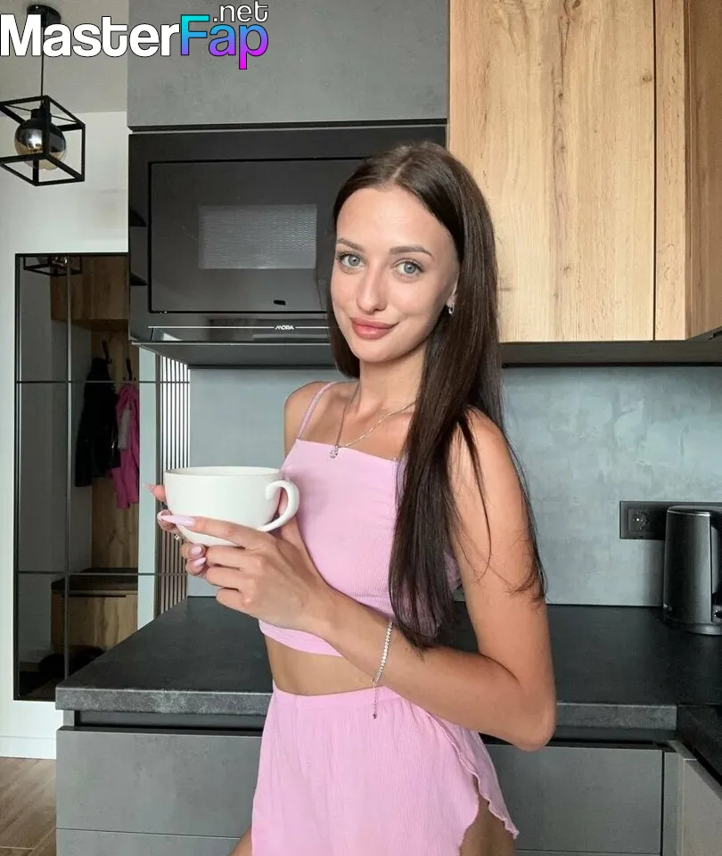 _Mia_Evans