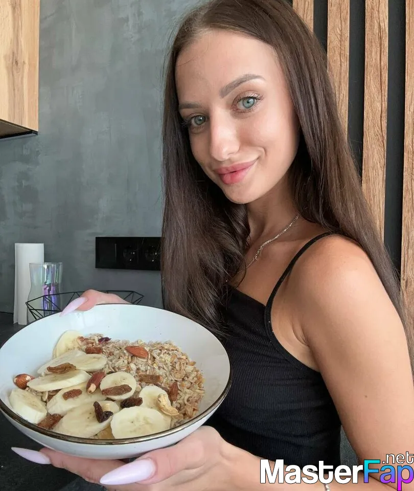 _Mia_Evans