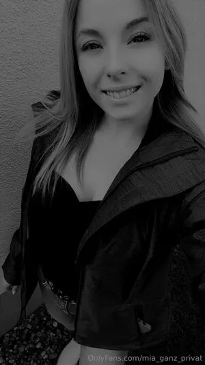 Mia Ganz Privat OnlyFans Leaked Free Thumbnail Picture - #nGTCViSbih