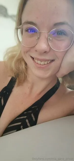 Mia Ganz Privat OnlyFans Leaked Free Thumbnail Picture - #paQlCWkN2e