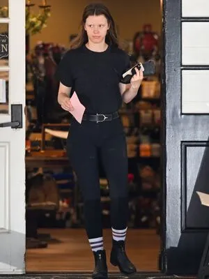 Mia Goth OnlyFans Leaked Free Thumbnail Picture - #DKCGOKra8j