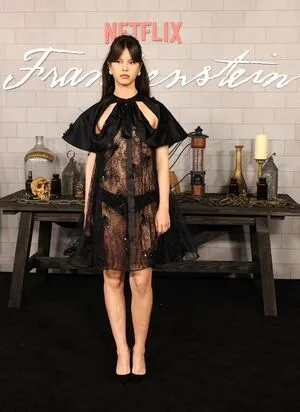 Mia Goth OnlyFans Leaked Free Thumbnail Picture - #LJbo2NLHE3