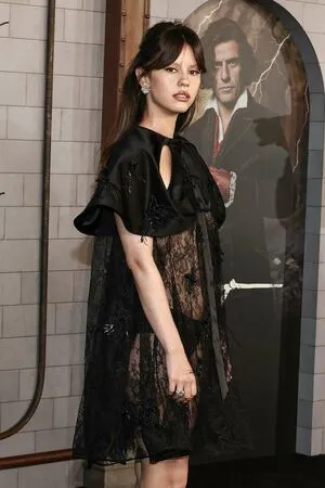 Mia Goth OnlyFans Leaked Free Thumbnail Picture - #LYRJPL4ChE