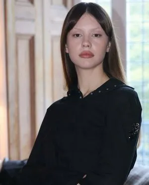 Mia Goth OnlyFans Leaked Free Thumbnail Picture - #Q4cF1JAoz0