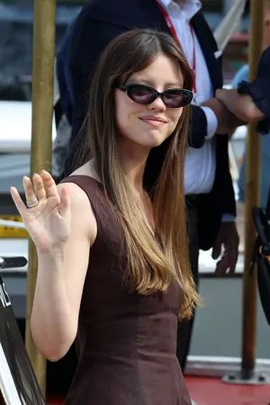 Mia Goth OnlyFans Leaked Free Thumbnail Picture - #QJvYgabzIs