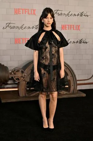 Mia Goth OnlyFans Leaked Free Thumbnail Picture - #QdC22Nilai