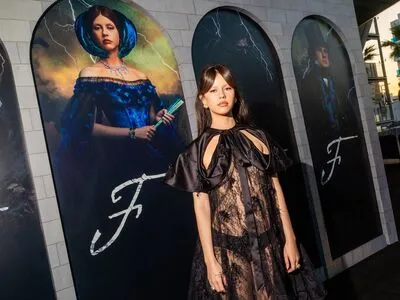 Mia Goth OnlyFans Leaked Free Thumbnail Picture - #QuJxdmAS30