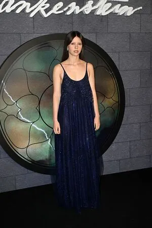 Mia Goth OnlyFans Leaked Free Thumbnail Picture - #Sz1iN5ctOB