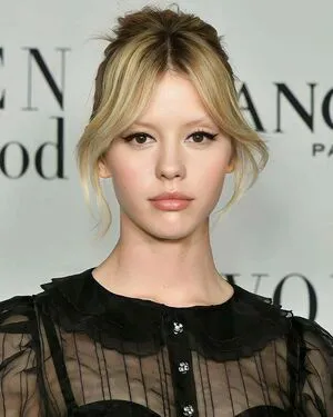 Mia Goth OnlyFans Leaked Free Thumbnail Picture - #Y7agflXCA0