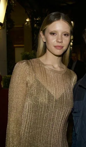 Mia Goth OnlyFans Leaked Free Thumbnail Picture - #YQyp4T7o49