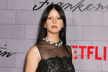 Mia Goth OnlyFans Leaked Free Thumbnail Picture - #aCljBm2SzV