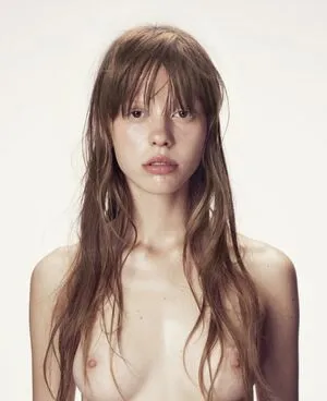Mia Goth OnlyFans Leaked Free Thumbnail Picture - #f1dL2SF6GM