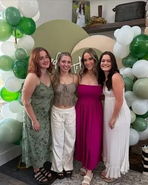 Mia K OnlyFans Leaked Free Thumbnail Picture - #NmNBZ8Iexn