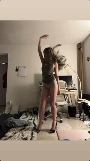 Mia Kerin OnlyFans Leaked Free Thumbnail Picture - #6SWERJuPO7