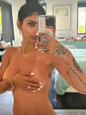 Mia Khalifa OnlyFans Leaked Free Thumbnail Picture - #AuCfQGEIVh