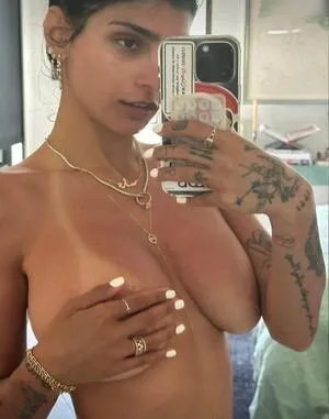 Mia Khalifa OnlyFans Leaked Free Thumbnail Picture - #CDzU2WNche
