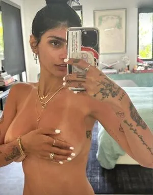 Mia Khalifa OnlyFans Leaked Free Thumbnail Picture - #IbfGHJoyOn