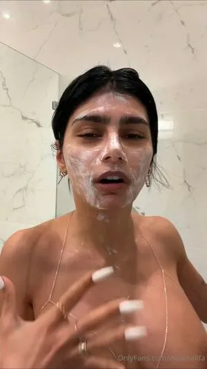 Mia Khalifa OnlyFans Leaked Free Thumbnail Picture - #LJK7krdyve